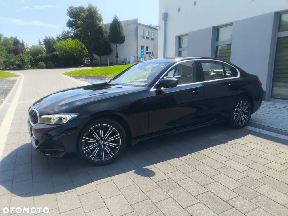 BMW Seria 3 320i - 4
