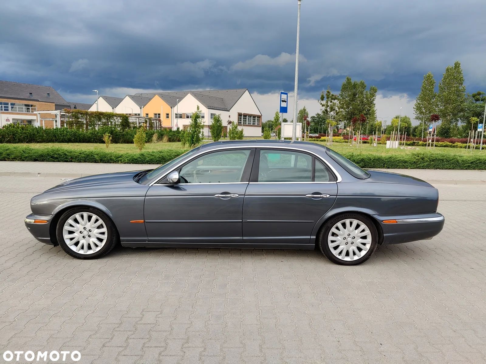 Jaguar XJ XJ8 3.5 Executive - 1