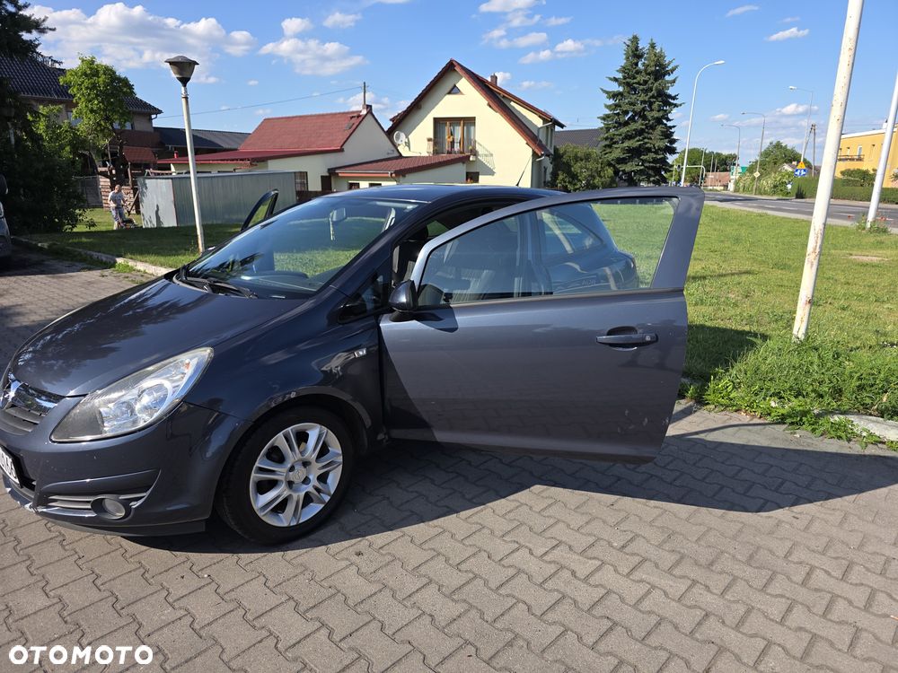 Opel Corsa - 3