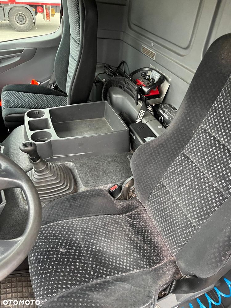 Mercedes-Benz 2633 - 7