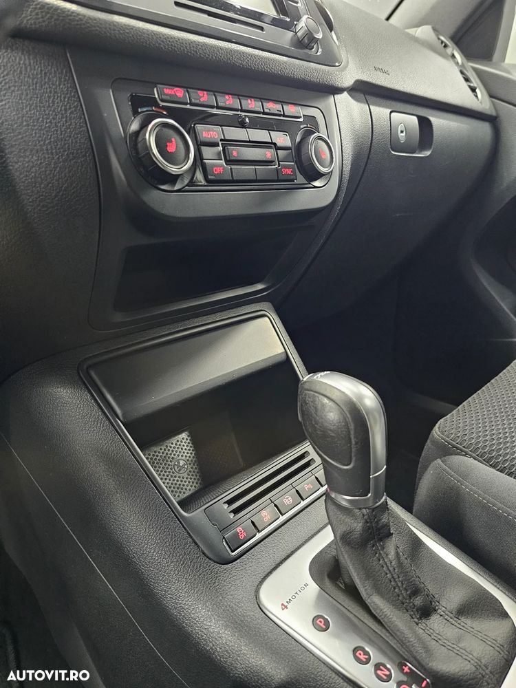 Volkswagen Tiguan 2.0 TDI DPF 4Motion BlueMotion Technology DSG Sport & Style - 10