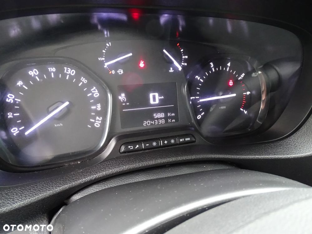 Opel VIVARO LONG - 29