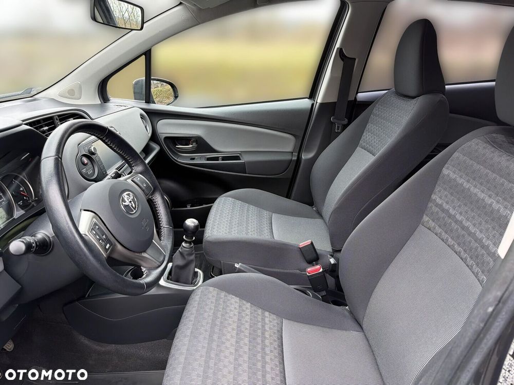 Toyota Yaris - 15