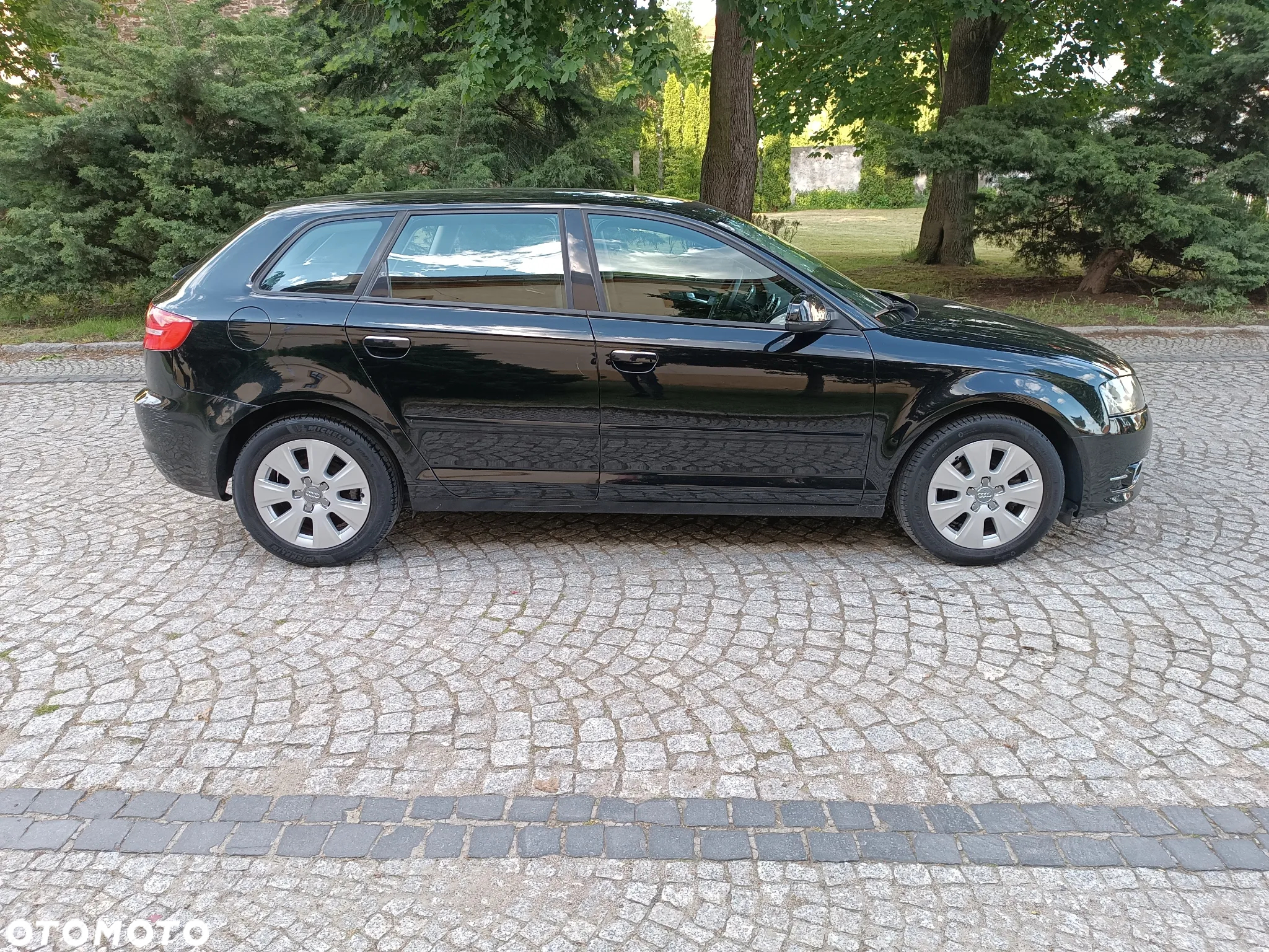 Audi A3 1.6 TDI Sportback DPF Attraction - 4