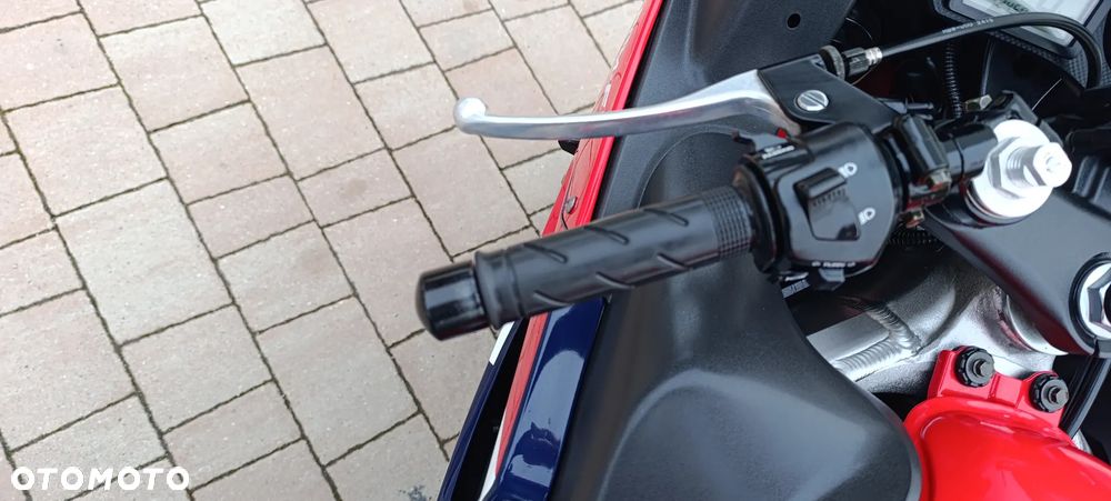 Honda CBR - 13