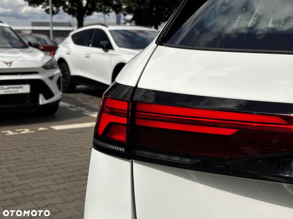 Volkswagen Passat Variant 2.0 TDI SCR DSG - 11