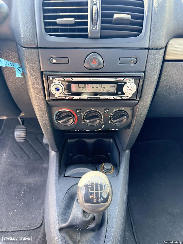 Renault Clio 1.5 dCi Pack - 8