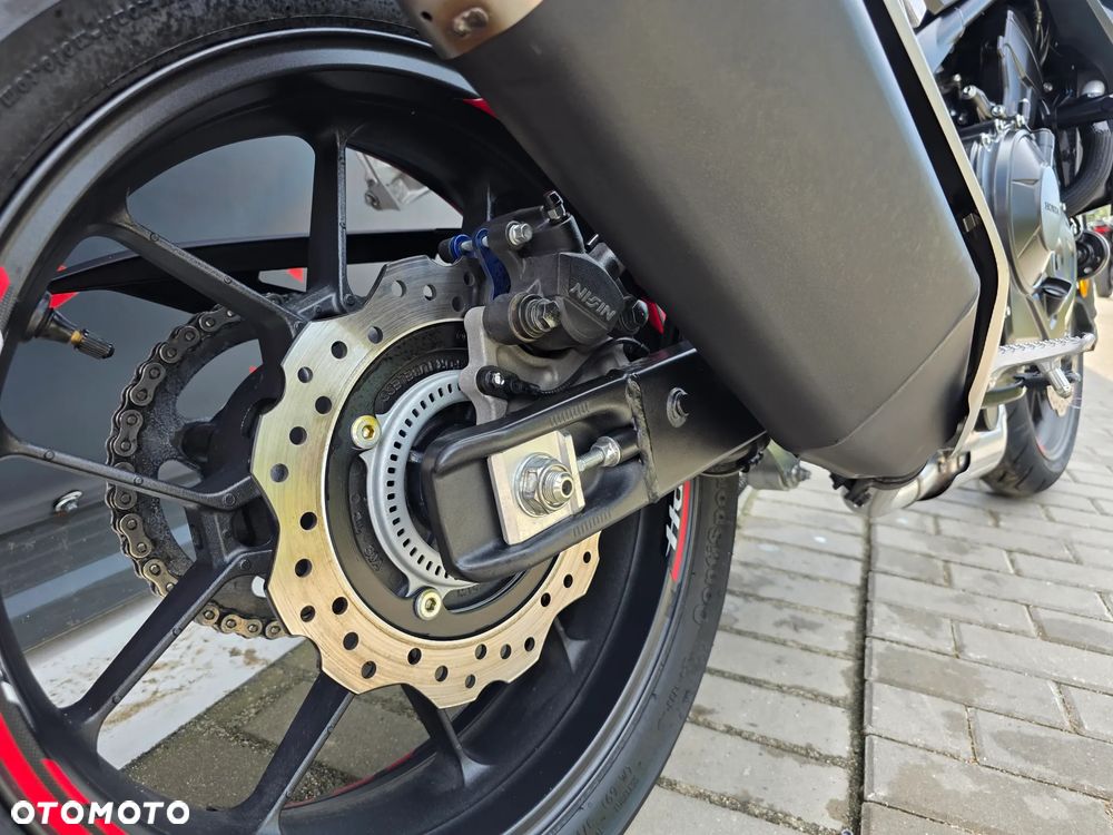 Honda Hornet - 25