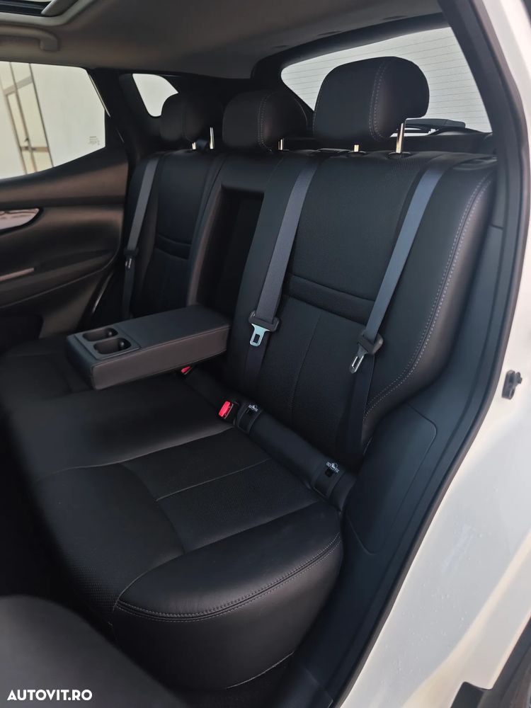 Nissan Qashqai 1.6 DCI TEKNA+ - 11