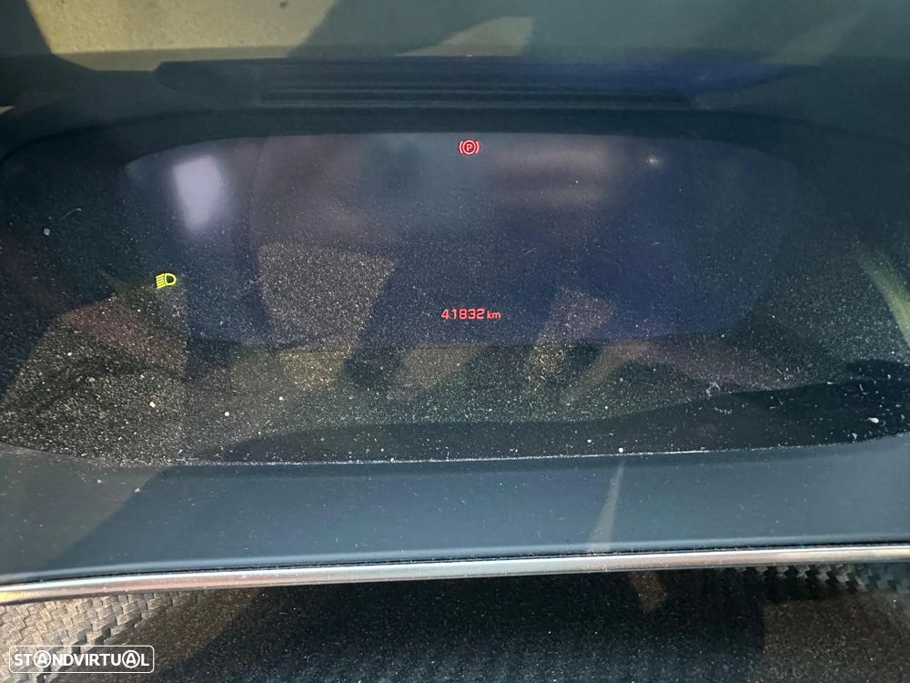 Peugeot 2008 1.2 PureTech GT - 6