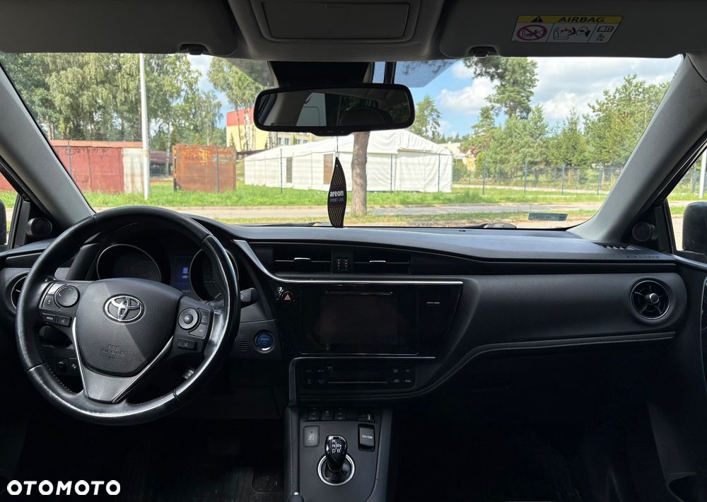 Toyota Auris Hybrid 135 Prestige - 8
