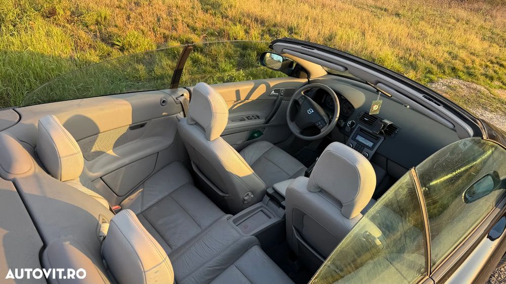 Volvo C70 2.0D Momentum - 28