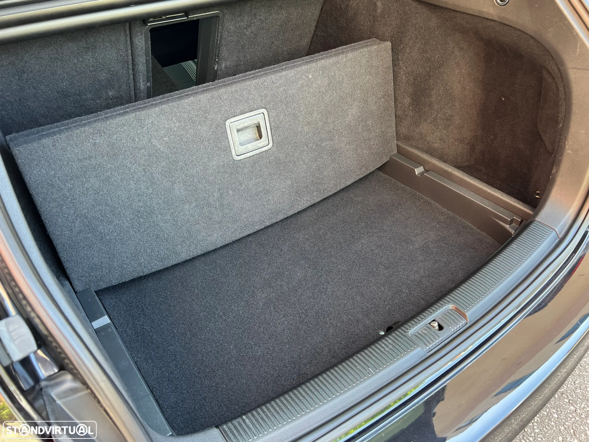 VW Golf Variant 2.0 TDi Highline - 35