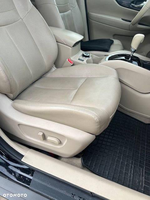 Nissan X-Trail 2.0 dCi Tekna 4WD Xtronic - 14