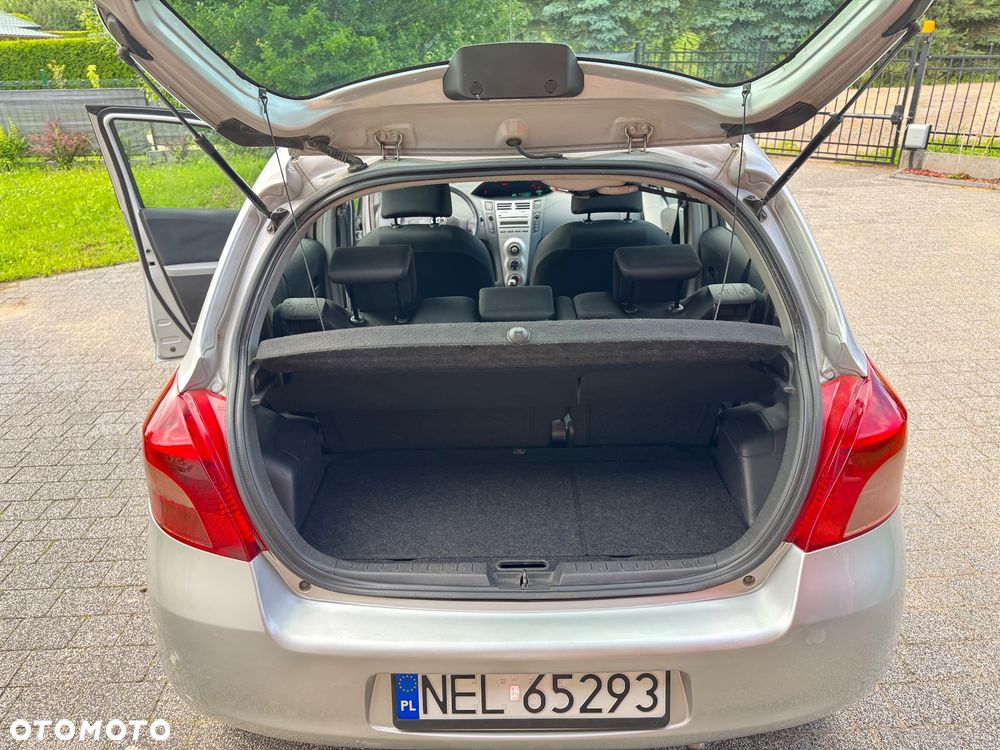 Toyota Yaris 1.0 Luna A/C - 16