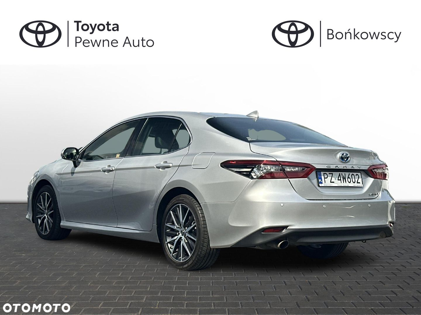 Toyota Camry - 3