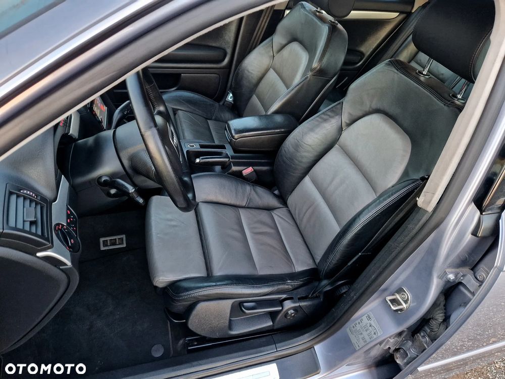 Audi A4 Avant - 13