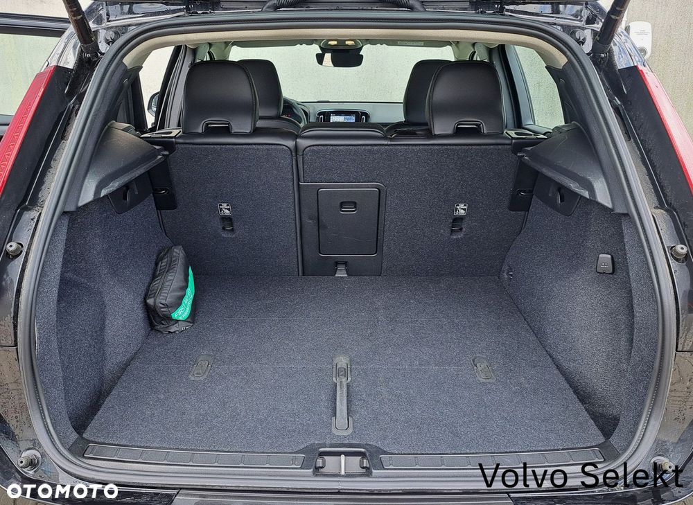 Volvo XC 40 - 29