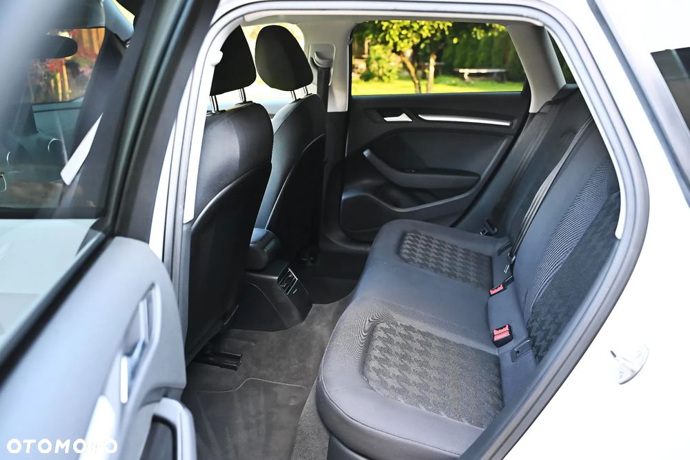 Audi A3 Sportback 1.4 TFSI CoD ultra Ambition - 11