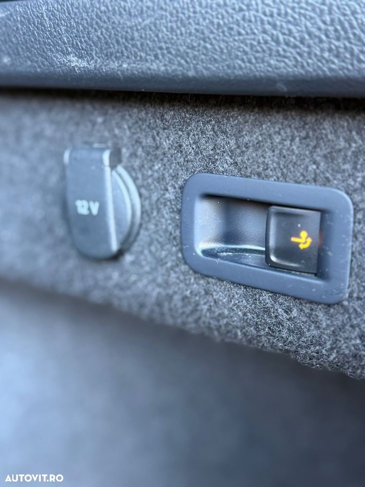 Volkswagen Passat 2.0 TDI DSG Comfortline - 17