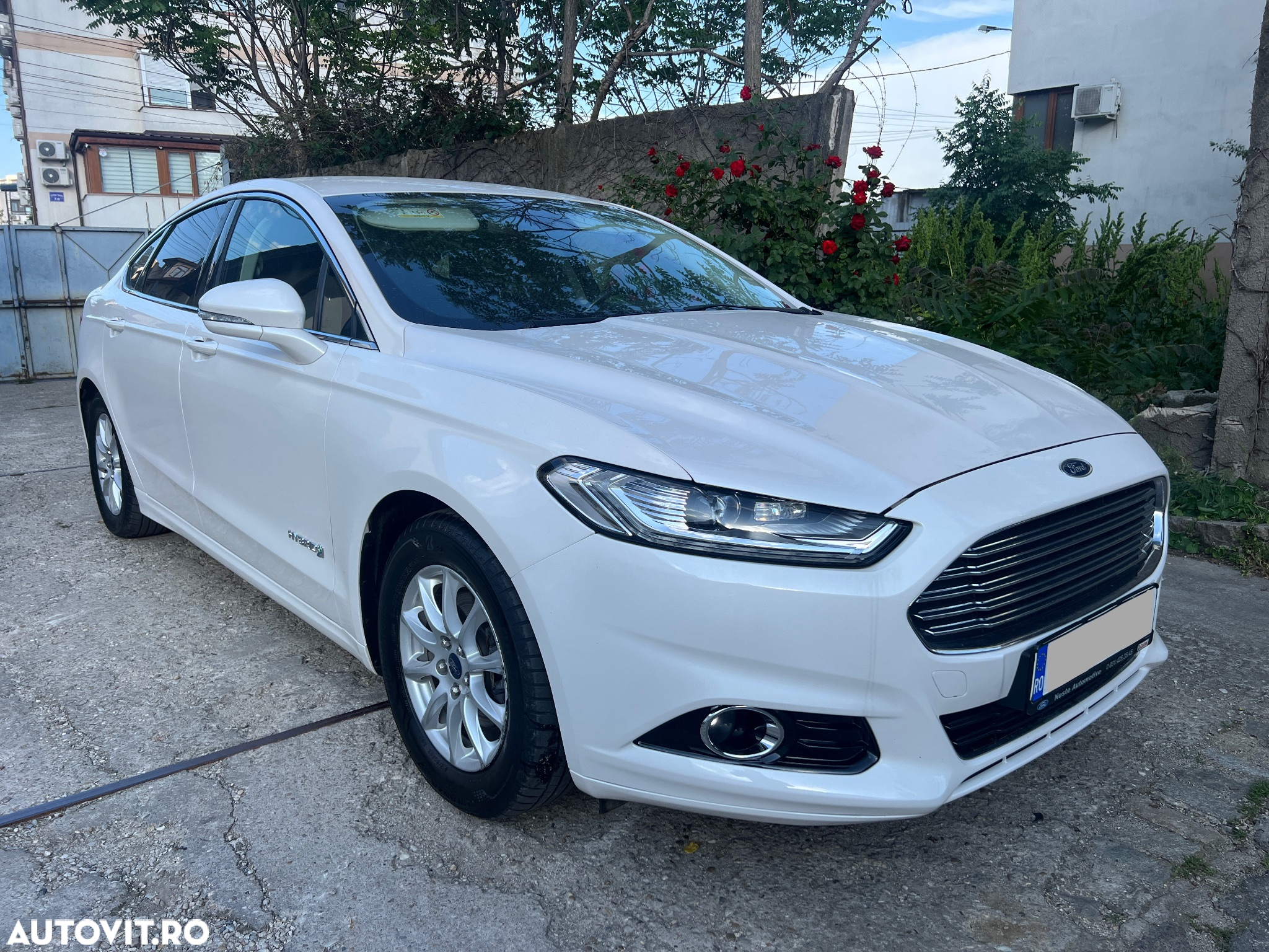 Ford Mondeo 2.0 Hybrid - 11