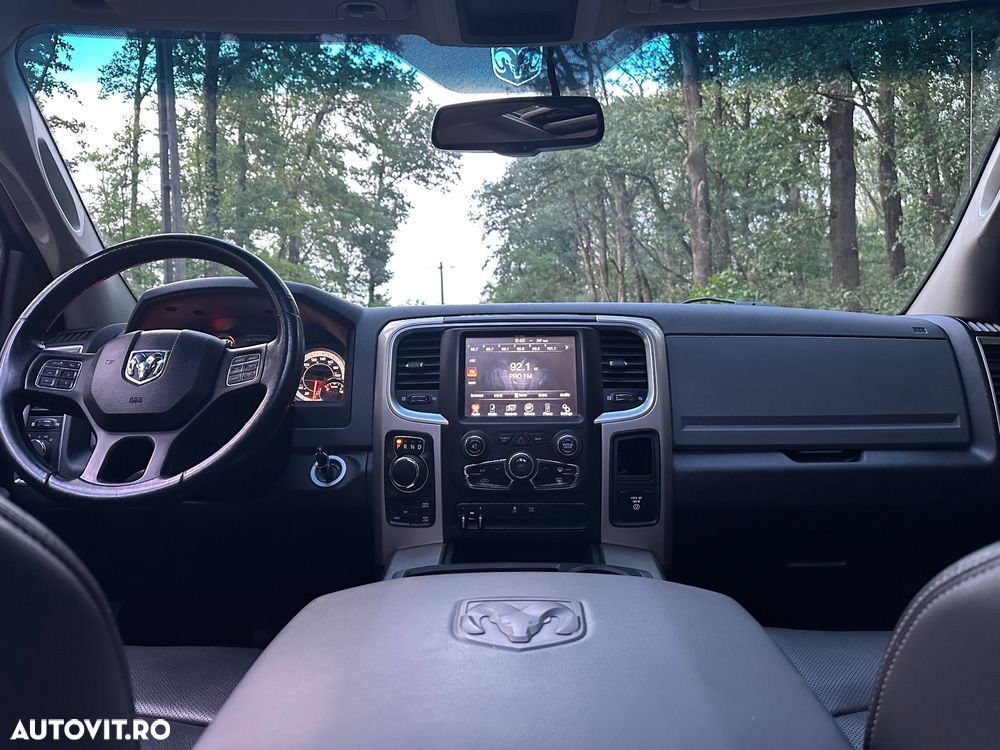 Dodge RAM - 8
