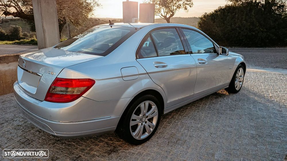 Mercedes-Benz C 220 CDI DPF BlueEFFICIENCY - 8
