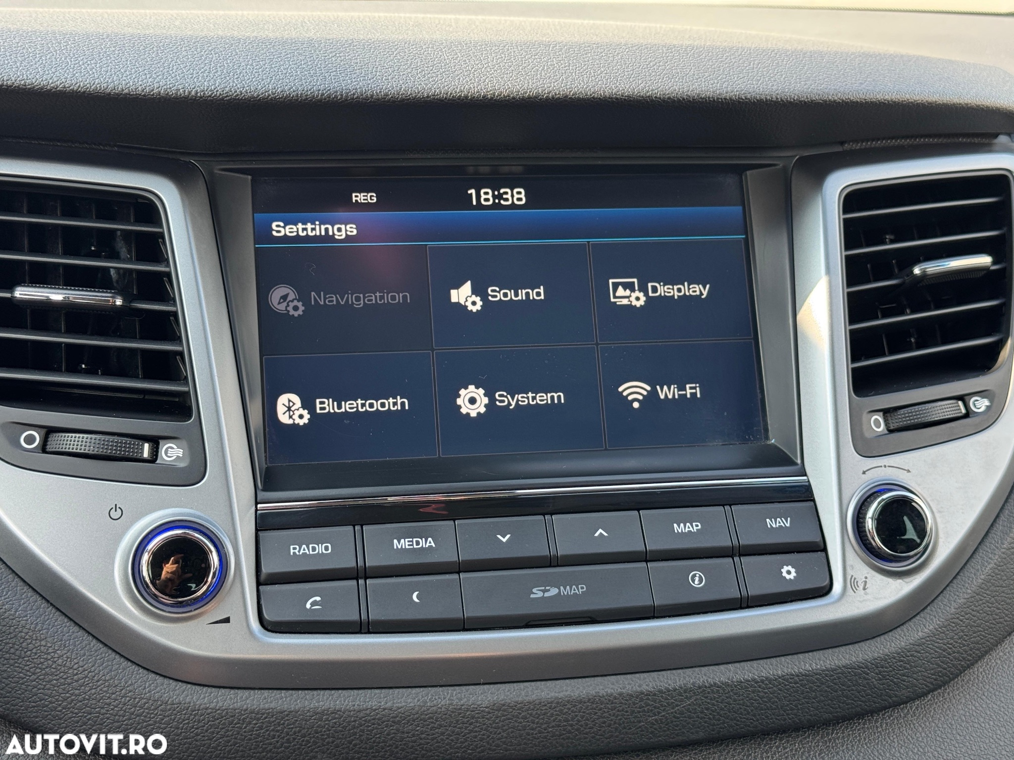 Hyundai Tucson 2.0 CRDI 4WD Automatik Style - 13