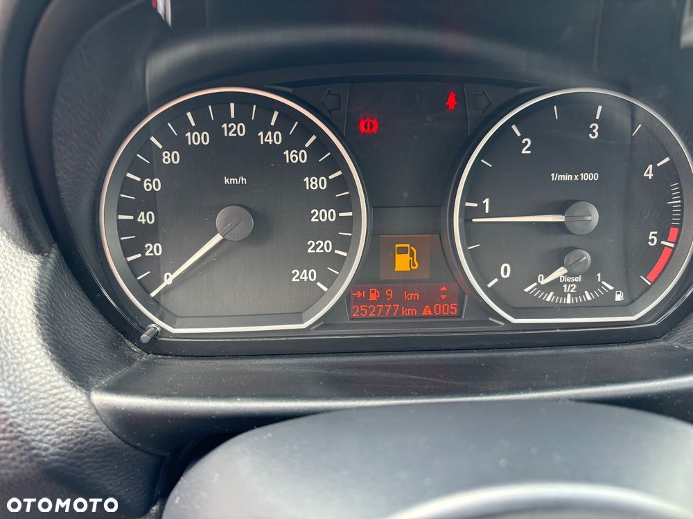 BMW Seria 1 118d - 10