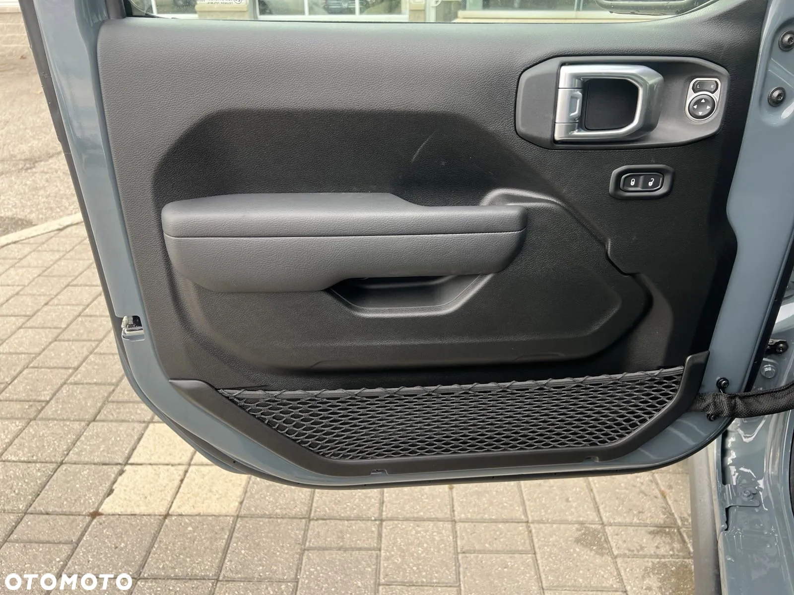 Jeep Wrangler - 19
