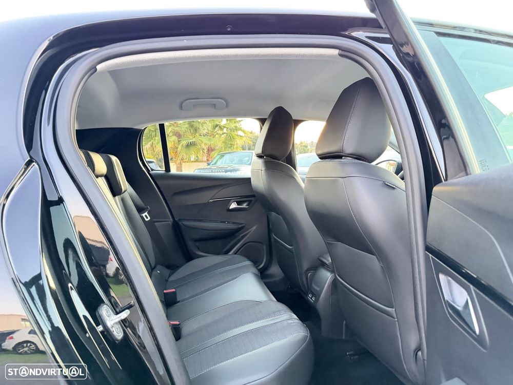 Peugeot 208 1.2 PureTech Allure Pack EAT8 - 7