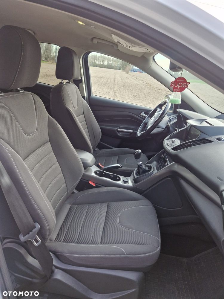 Ford Kuga - 9