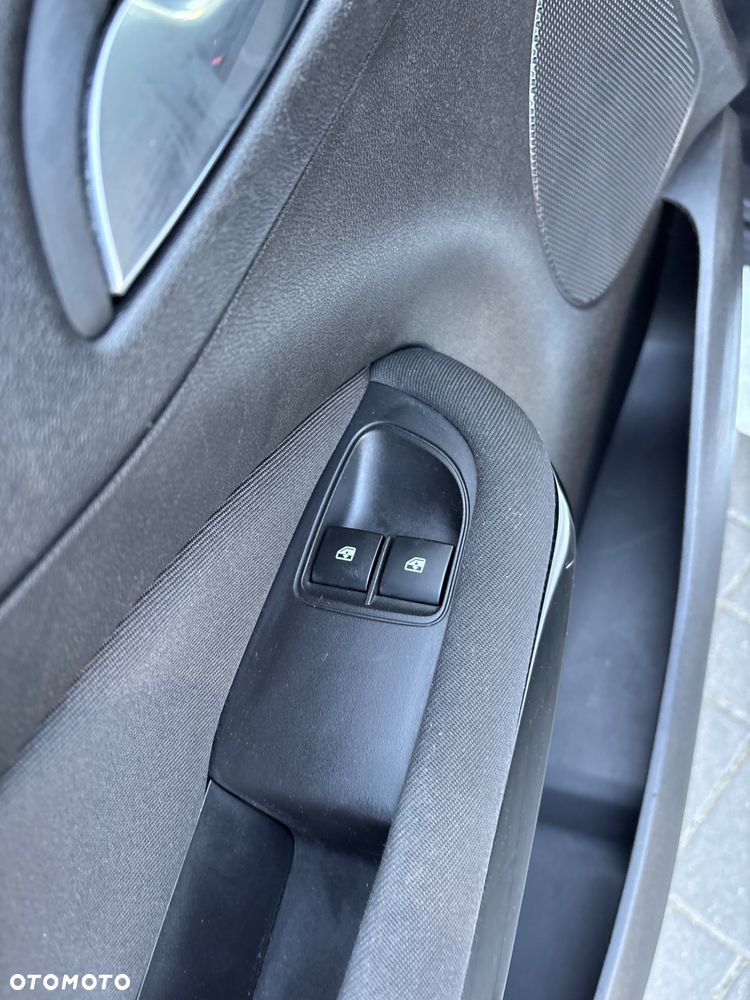 Opel Adam 1.4 Glam - 27