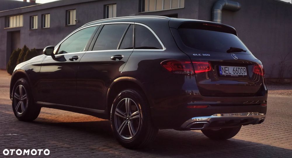 Mercedes-Benz GLC 300 4Matic 9G-TRONIC - 1