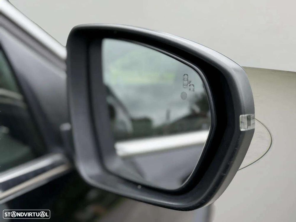 Peugeot 3008 2.0 BlueHDi GT EAT6 - 14