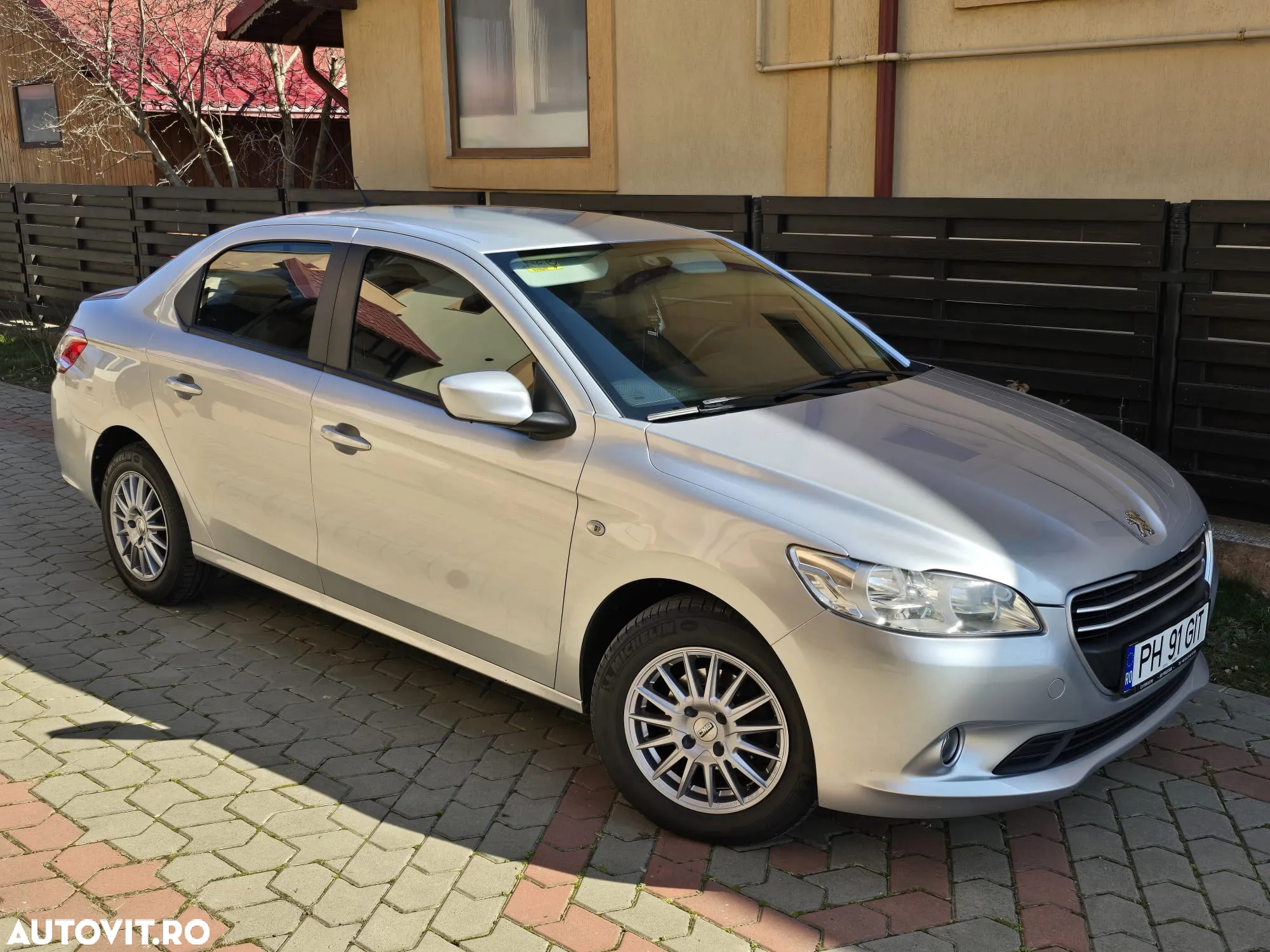 Peugeot 301 1.6 HDI FAP Access - 3