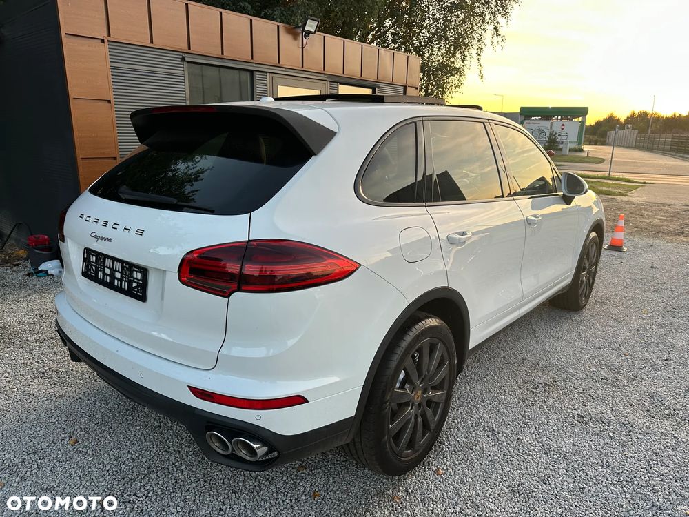 Porsche Cayenne - 14