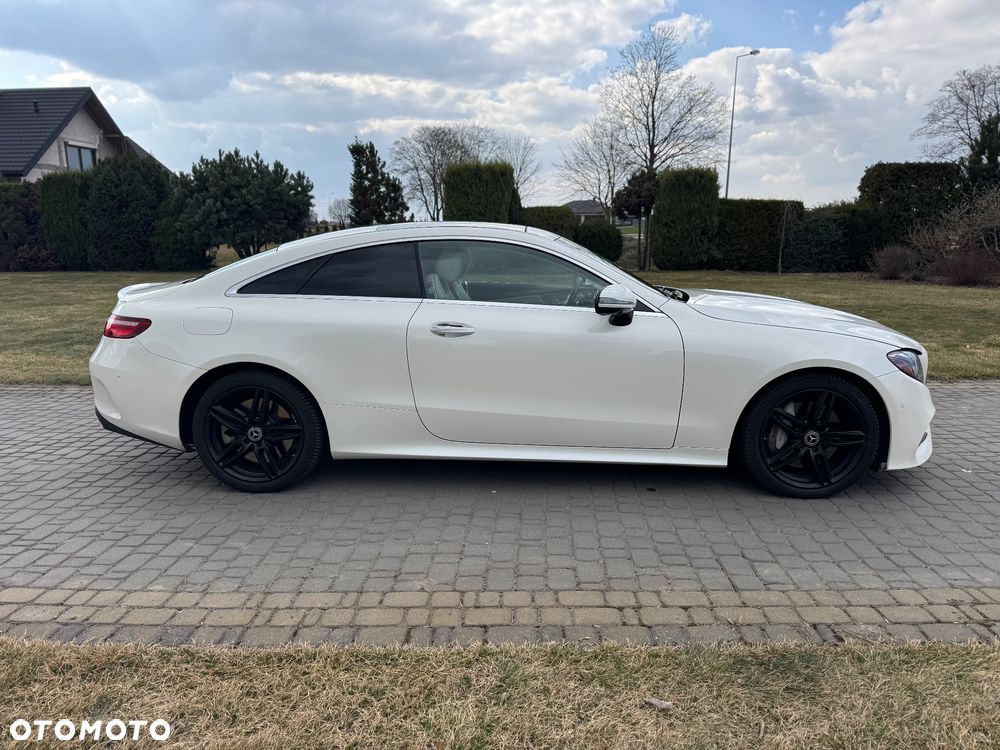 Mercedes-Benz Klasa E 400 4-Matic 9G-TRONIC - 7