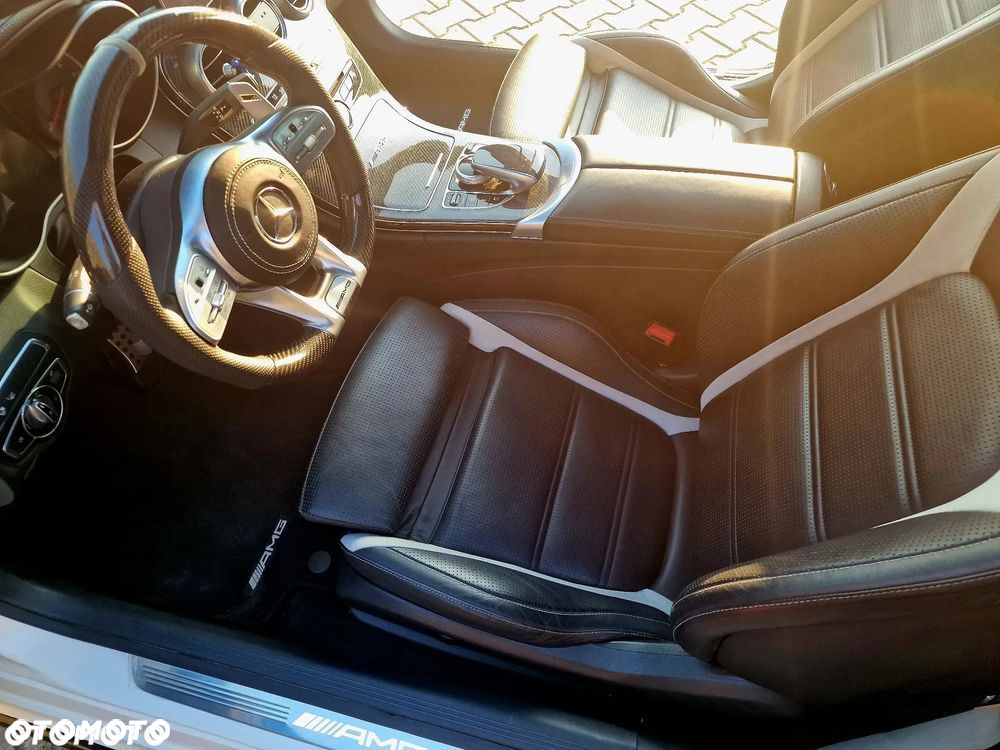 Mercedes-Benz Klasa C AMG 63 Coupe S AMG Speedshift 7G-MCT - 28