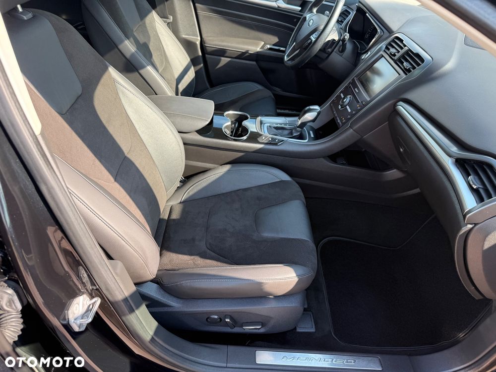 Ford Mondeo 2.0 TDCi Bi-Turbo PowerShift-Aut Titanium - 12