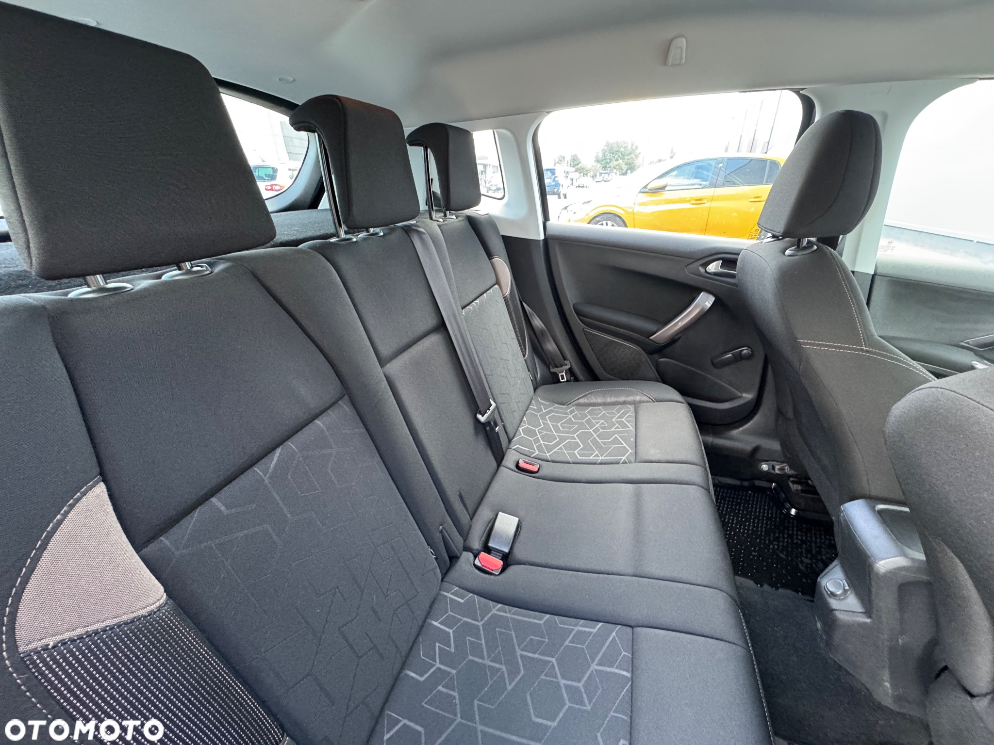 Peugeot 2008 1.2 Pure Tech Active - 10