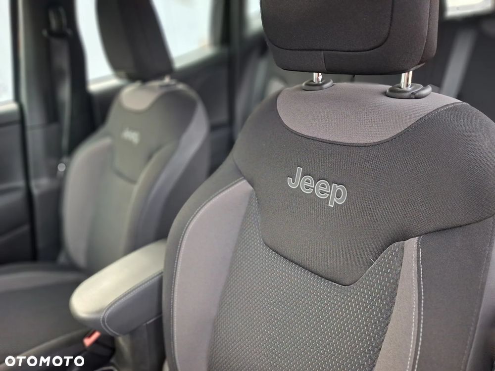 Jeep Renegade 1.3 T-GDI 4xe Automatik Limited - 26