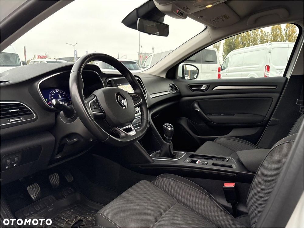 Renault Megane 1.5 Blue dCi Equilibre - 11