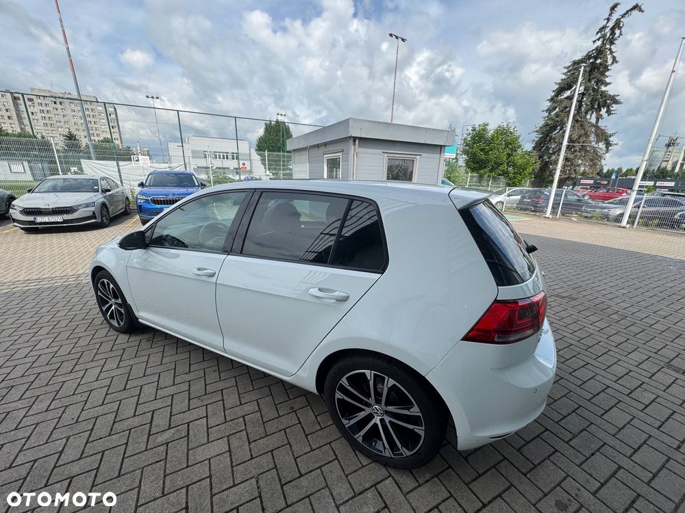 Volkswagen Golf - 4