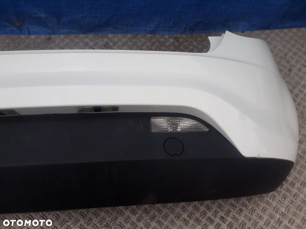 ZDERZAK TYŁ FIAT BRAVO II  2009r  KOLOR: BIANCO PASTELLO 296/4 - 6