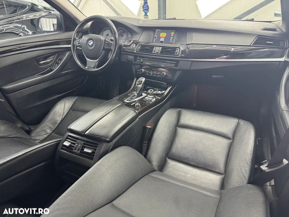 BMW Seria 5 525d Sport-Aut. - 16