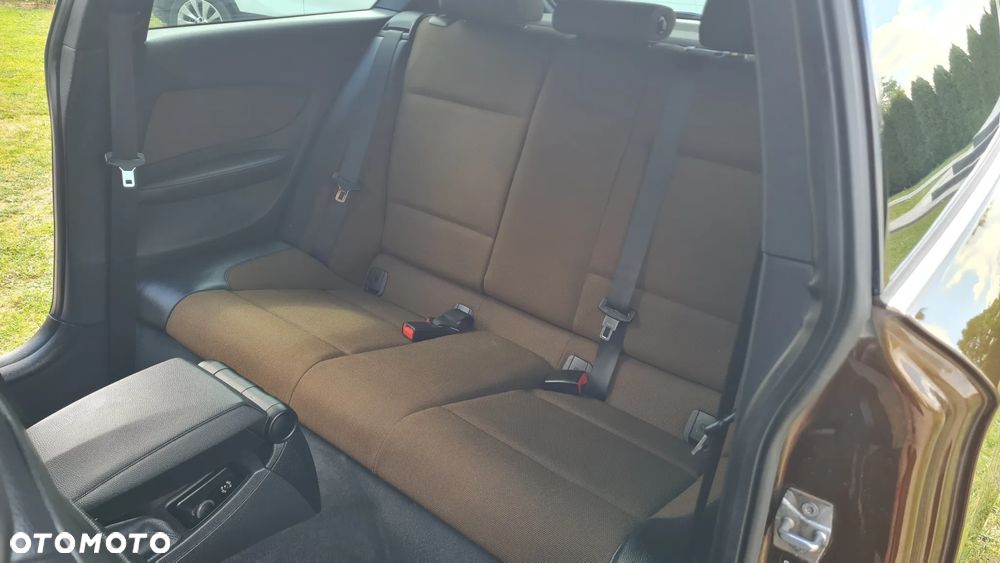 BMW Seria 1 - 22