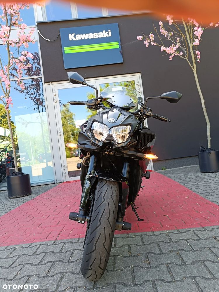 Kawasaki H2 - 8