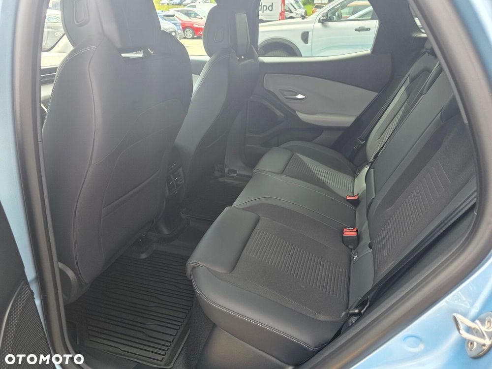 Ford Explorer - 28