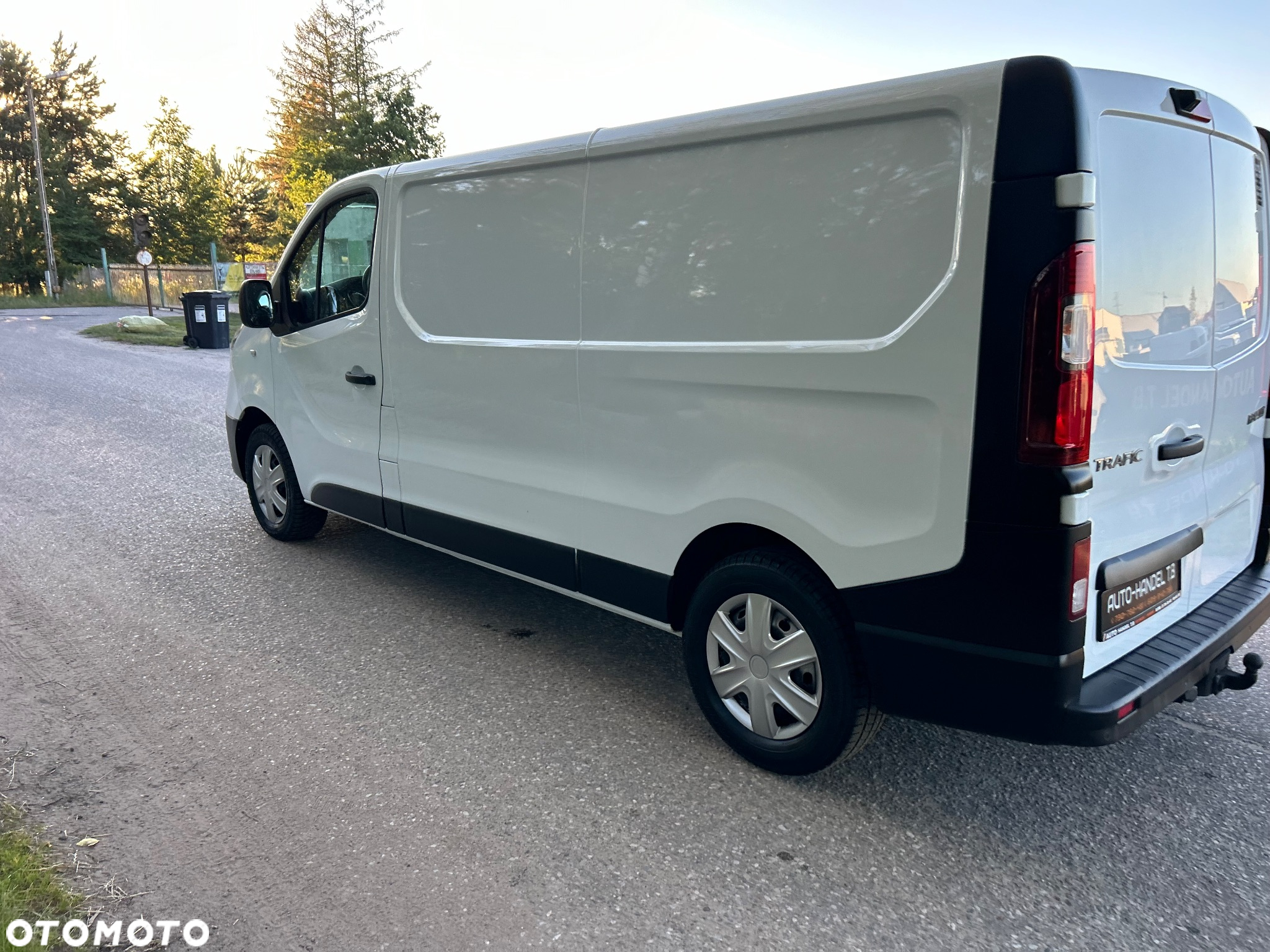 Renault Trafic - 8